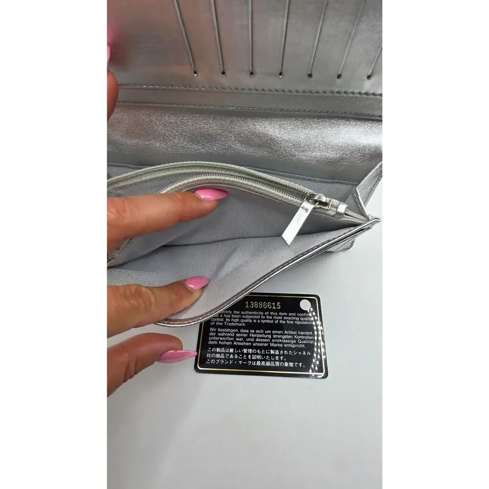 Chanel Silver-tone Interlocking CC Yen Wallet Bifold Wallet
